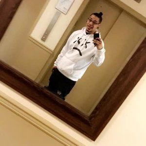 Meet your Posher, Joshua e.